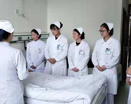 轻松应对哺乳期乳房问题：消除胀痛、硬块，享受健康育儿！