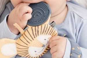 揭开婴儿湿疹的神秘面纱:探索其成因与治疗方法